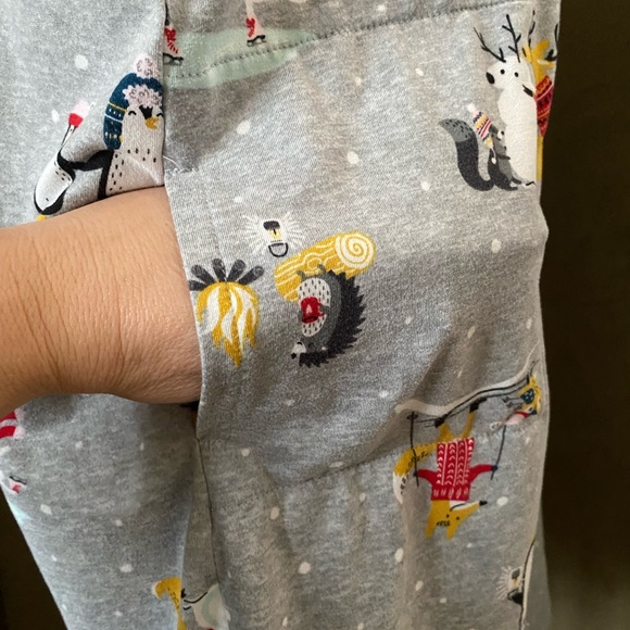Secret Treasures Women's Penguin Holiday Sleep Shirt Size S-M - Picture 9 of 12